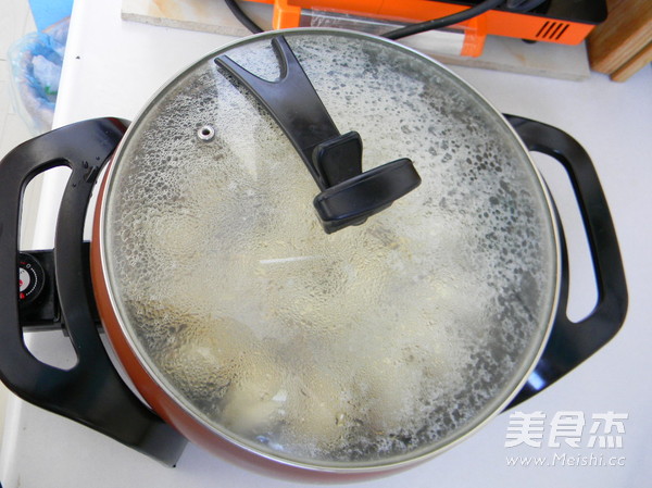 素馅水煎饺的做法