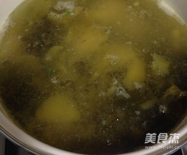 浓汤宝酸菜鱼火锅的做法