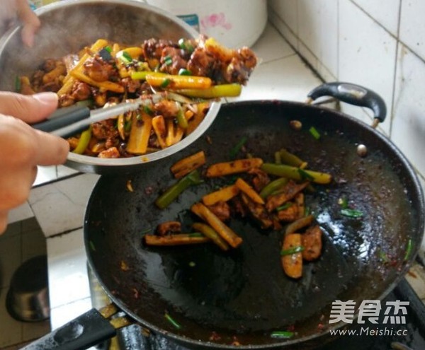 干锅鸡的家常做法的做法