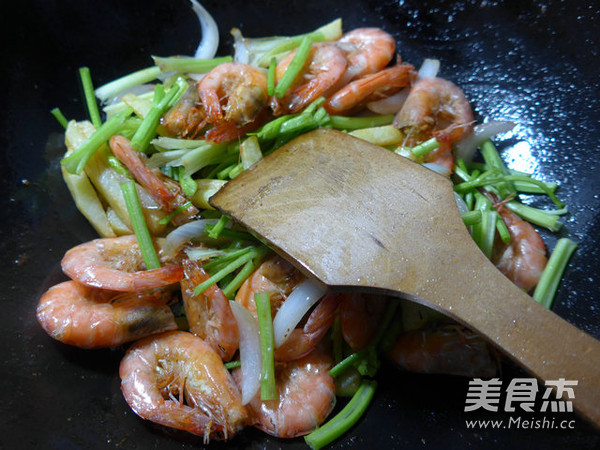 干锅鲜虾的做法