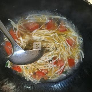 骨汤番茄金针菇