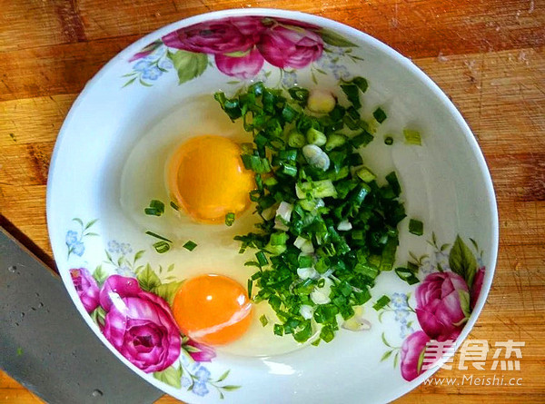 潮汕菜脯煎蛋的做法