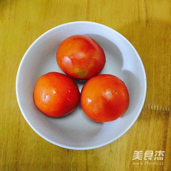 番茄焖<a href=/shicai/rouqin/PaiGu/index.html target=_blank><u>排骨</u></a>的做法