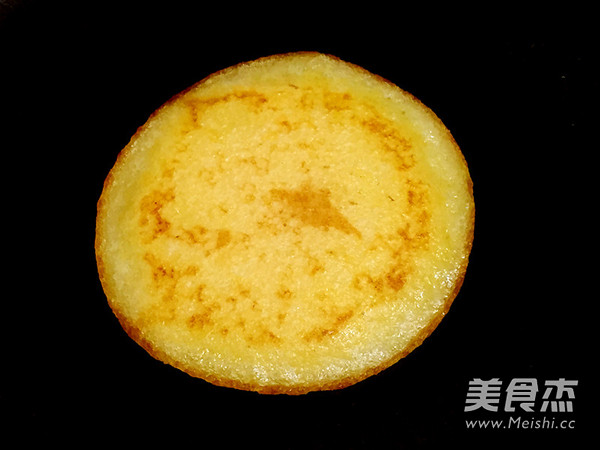 香软<a href=/shicai/mimian/YuMi/index.html target=_blank><u>玉米</u></a>饼的做法