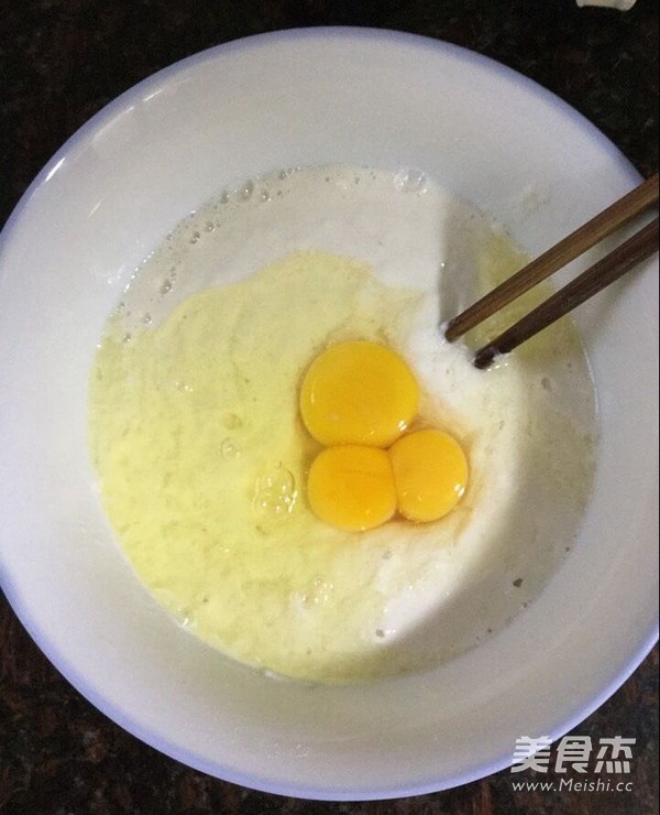 香葱<a href=/shicai/rouqin/JiDan/index.html target=_blank><u>鸡蛋</u></a>饼的做法