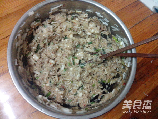 菌菇瘦肉蒸饺的做法