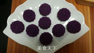 <a href=/shicai/shucai/ZiShu/index.html target=_blank><u>紫薯</u></a>豆沙饼