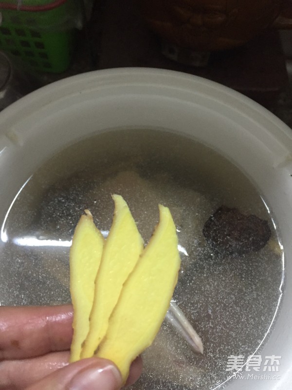 沙参玉竹煲番鸭的做法