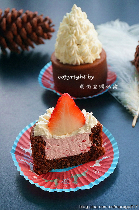 圣诞双莓慕斯蛋糕