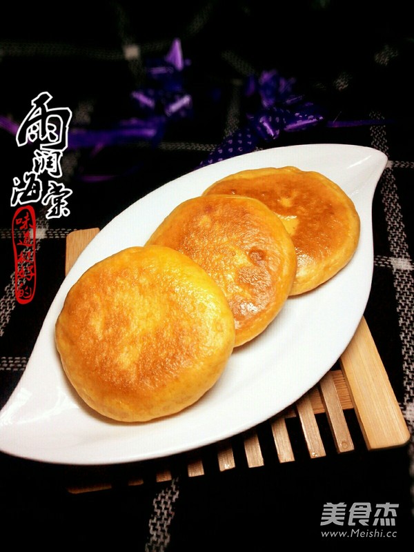 <a href=/shicai/shucai/HongShu/index.html target=_blank><u>红薯</u></a>饼的做法