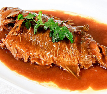 【红烧海鲈鱼的做法】红烧海鲈鱼怎么做好吃