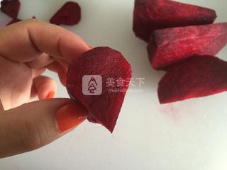 红菜<a href=/shicai/shucai/MeiGuiHua/index.html target=_blank><u>玫瑰花</u></a>