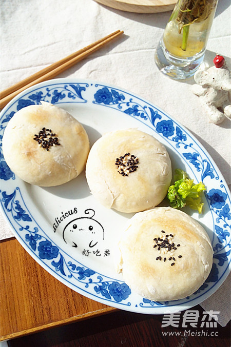 <a href=/shicai/shucai/LuoBo/index.html target=_blank><u>萝卜</u></a>丝酥饼的做法