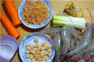 海鲜炒饭步骤1