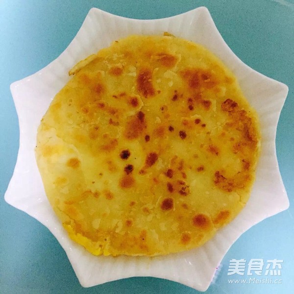 <a href=/shicai/rouqin/JiDan/index.html target=_blank><u>鸡蛋</u></a>灌饼的做法