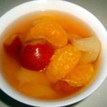 柑橘<a href=/shicai/guopin/ShanZha/index.html target=_blank><u>山楂</u></a>糖水的做法