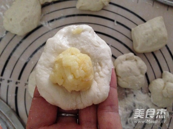 #粤式小吃#奶黄包的做法
