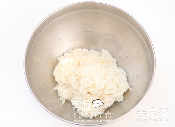 <a href=/shicai/shucai/XiangGu/index.html target=_blank><u>香菇</u></a>烧麦的做法