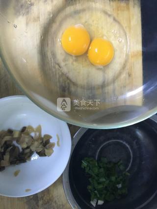 酸菜<a href=/shicai/rouqin/JiDan/index.html target=_blank><u>鸡蛋</u></a>饼