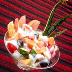 热带杂果酸奶沙拉