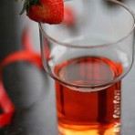 爱心草莓酒的做法