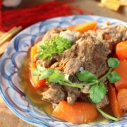 胡萝卜炖羊肉的做法