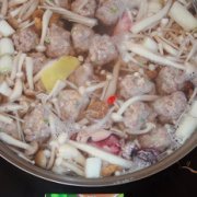 清汤菌菇火锅的做法