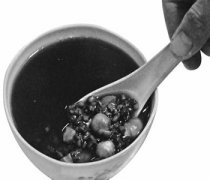 【黑米粥怎么煮才会很稠】黑米粥的做法_黑米粥的营养价值