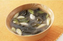 海带豆芽排骨汤怎么做？