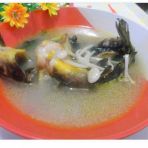 金针菇鱼汤的做法