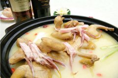 鸽子汤的功效与作用,鸽子汤的做法大全