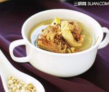 薏米鸡骨草茯苓煲老鸭汤的做法