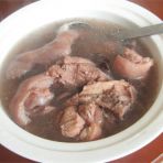 荷包豆猪脚汤的做法
