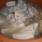 莲藕猪狰汤