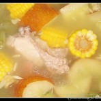 老黄瓜玉米排骨汤的做法
