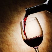 【红葡萄酒和干红的区别】红葡萄酒和干红的营养_红葡萄酒和干红功效