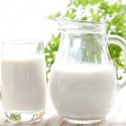 【鲜奶可以加热吗】鲜奶加热的方法_鲜奶的饮食禁忌