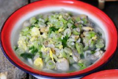 芸豆蛤汤打卤面的做法