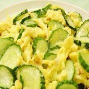 【黄瓜炒鸡蛋能减肥吗】黄瓜炒鸡蛋的做法_黄瓜炒鸡蛋的营养价值