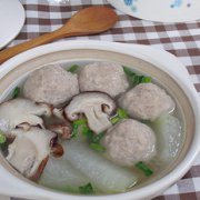 香菇冬瓜肉丸汤的做法